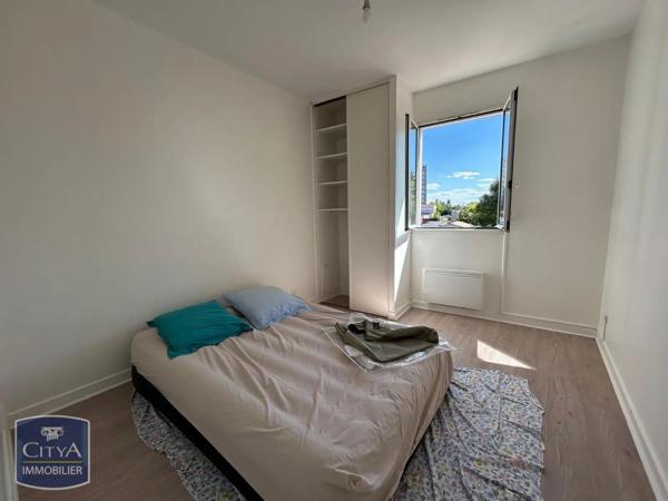 Appartement à louer 2 pièces 50.89m² Niort (79000)