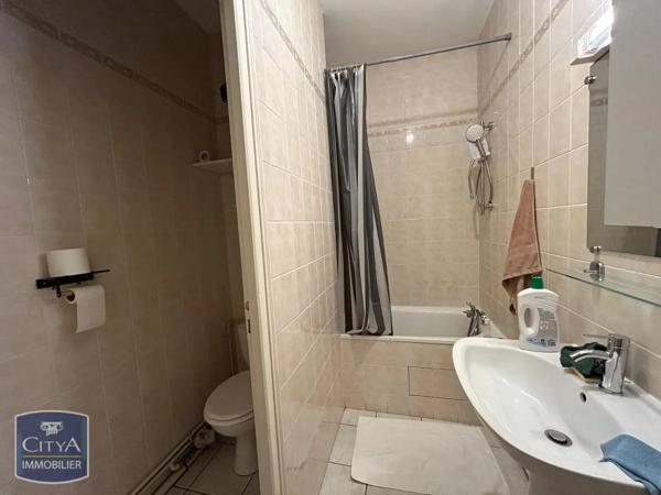 Appartement à louer 2 pièces 50.89m² Niort (79000)