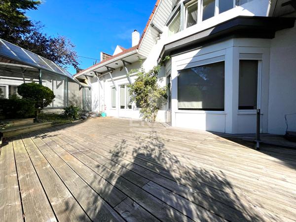 Ensemble immobilier Teteghem Coudekerque Village 420 m2