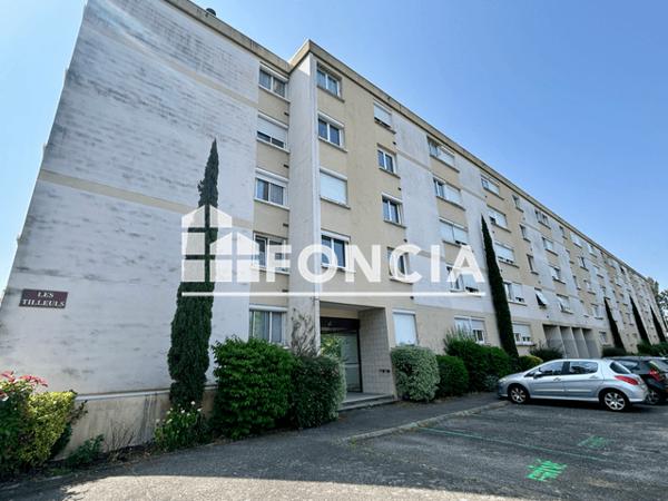 Location Appartement 4 pièces 69.82 m² - RCE PARC DU CHATEAU Merignac 33700