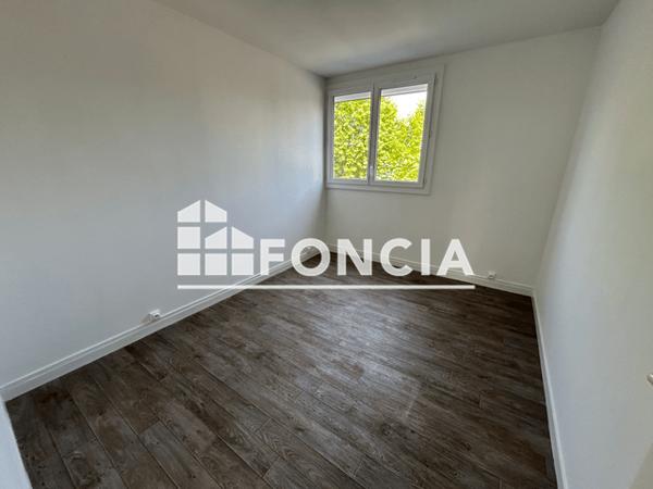 Location Appartement 4 pièces 69.82 m² - RCE PARC DU CHATEAU Merignac 33700