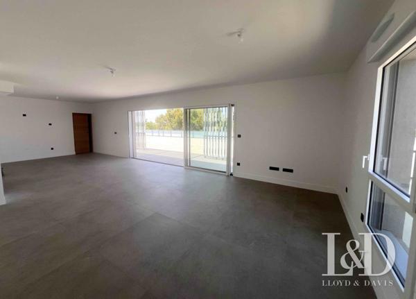 T4 Dernier étage terrasse 120m²