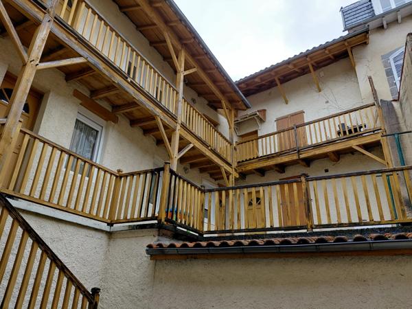 Immeuble de 5 appartements Maurs