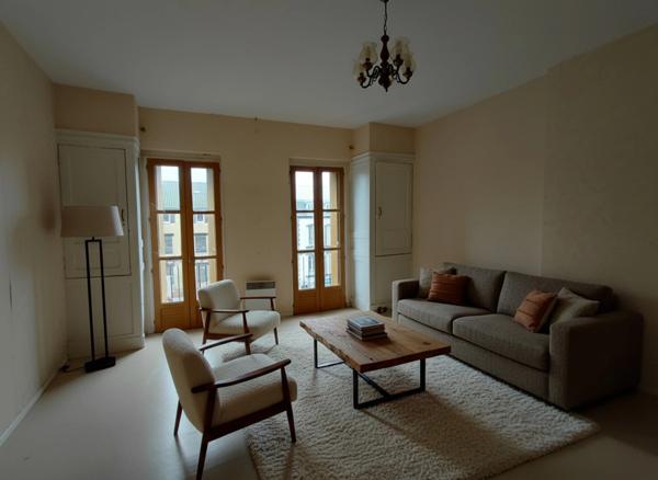 Immeuble de 5 appartements Maurs