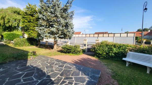 PAVILLON INDIVIDUEL-JARDIN-GARAGE