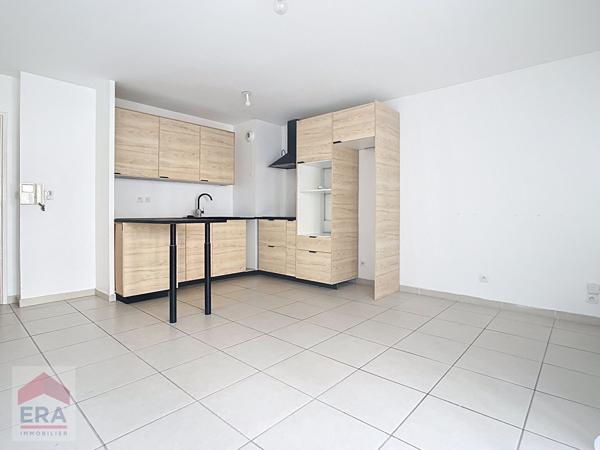 A louer appartement type 2 Marseille 13014 Le Merlan terrasse parking