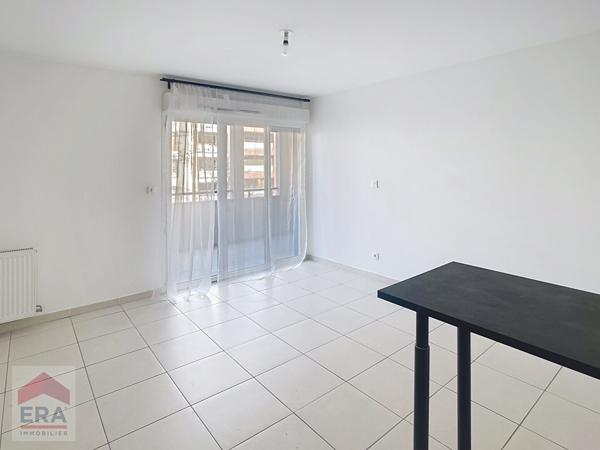 A louer appartement type 2 Marseille 13014 Le Merlan terrasse parking