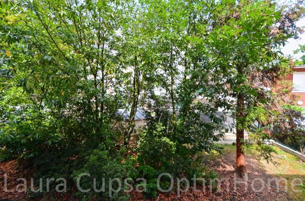 LIVRY GARGAN - 5 PIECES - 122,5 m² - RESIDENCE PIERRE DE TAILLE - ASCENSEUR - 2 BALCONS - DOUBLE BOX