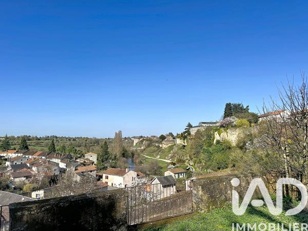 Maison à vendre 11 pièces 269 m² Parthenay