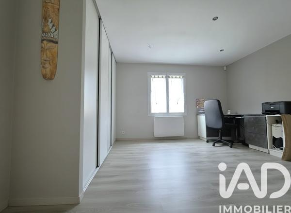 Maison à vendre 5 pièces 136 m² Saint-Just-Luzac