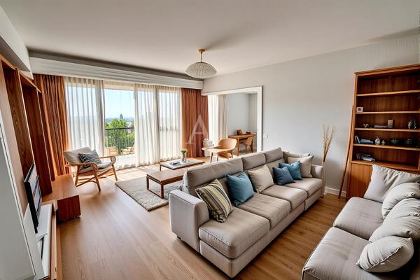 Centre ville appartement Pau 5 pièce(s) garage fermé et place de parking