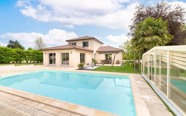 Maison à vendre    7 pièces • 165 m2 Jourgnac