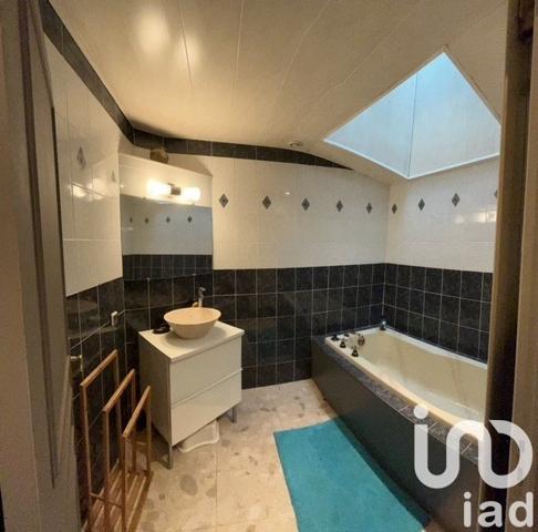 Maison 5 pièces de 131 m² à Chevilly-Larue (94550)