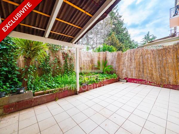Appartement 2 chambres en rez-de-jardin sécurisé  avec grande terrasse