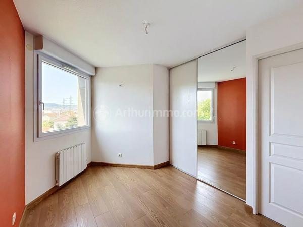 Location                                                      Appartement
                        
                     3 pièces                      78 m2                     à Clermont-Ferrand