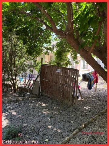 Bien immobilier à vendre 5 pièces de 320 m²