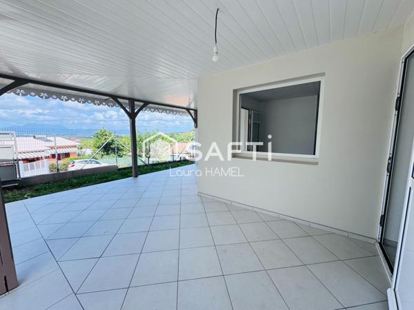 Maison neuve T4 vue sur les Pitons du Carbet.