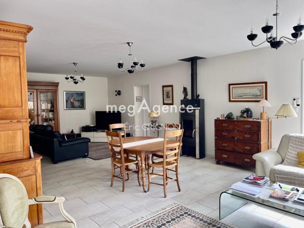 Maison à SABLES D OLONNE, 85180 - 6 pièces 174m²