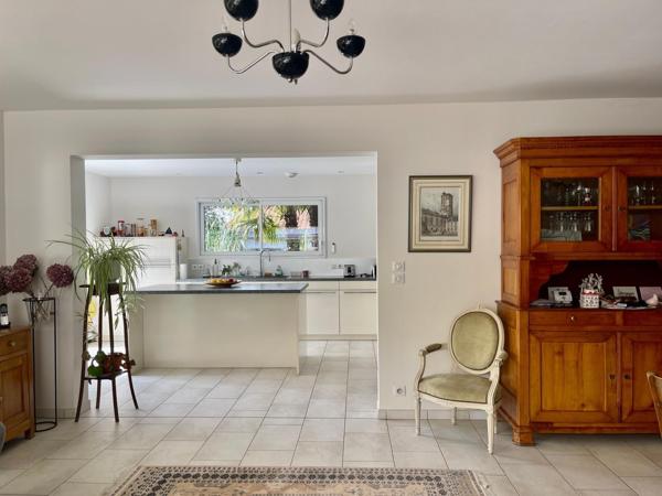 Maison à SABLES D OLONNE, 85180 - 6 pièces 174m²