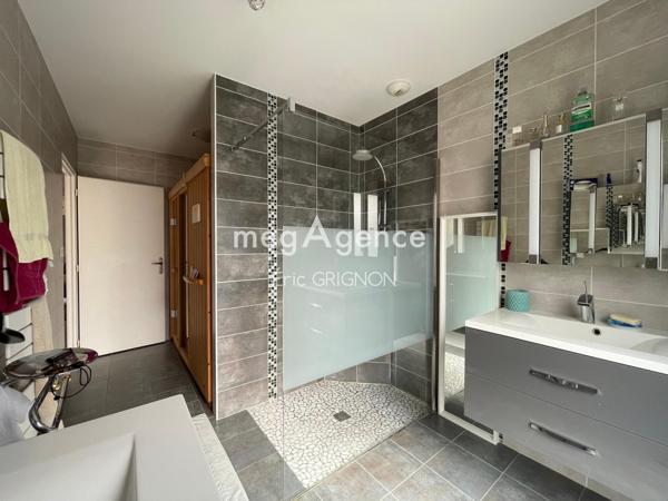 Maison à SABLES D OLONNE, 85180 - 6 pièces 174m²