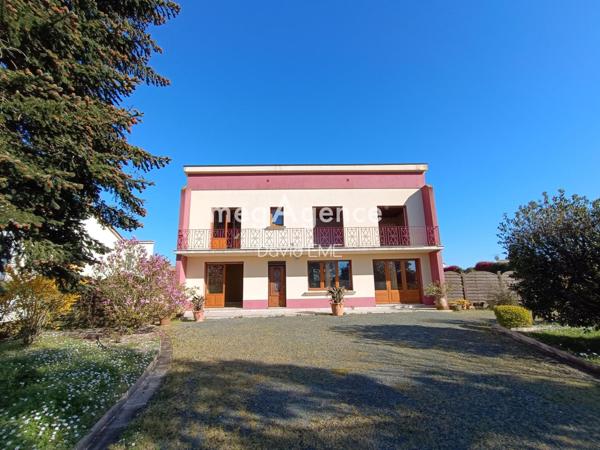 Maison à Aizenay, 85190 - 9 pièces 172m²