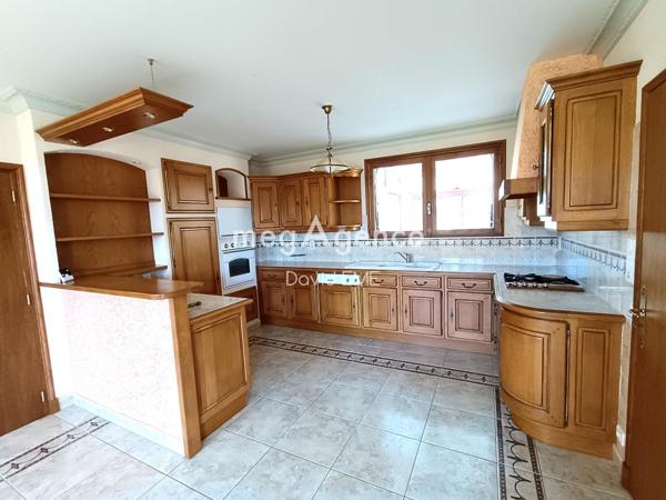 Maison à Aizenay, 85190 - 9 pièces 172m²
