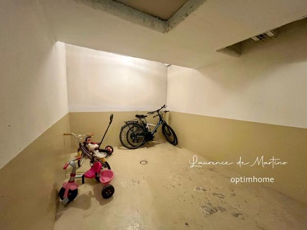 Appartement à vendre 4 pièces LA GARENNE COLOMBES (92), avec balcon, cave et parking