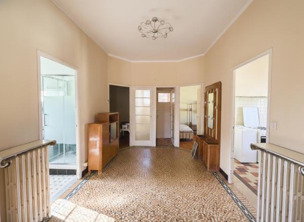 RARE : L'ELEGANCE A REINVENTER AU COEUR DE LA COTE PAVEE