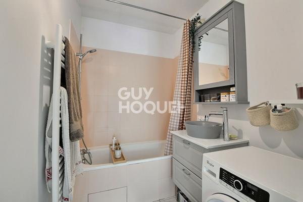 A VENDRE T3 COUP DE COEUR AVEC JARDIN PRIVATIF, TERRASSE ET GARAGE- Proximité Montchat, Villeurbanne (69100)