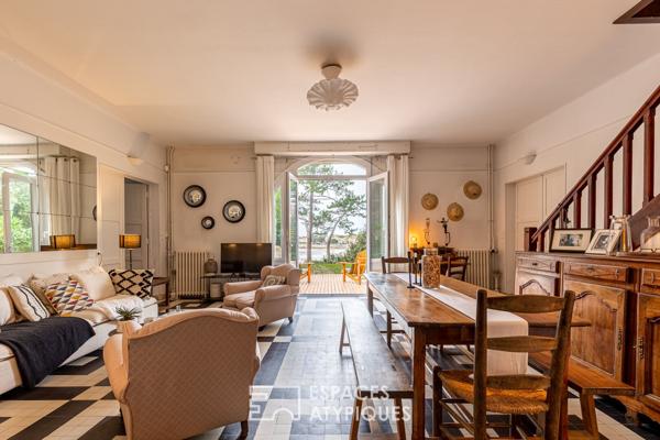 Élégance des années 30 : Demeure d’exception avec vue mer et accès plage