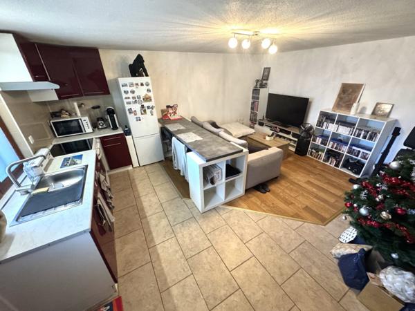 T1 de 33 m²  Idéal investissement locatif  Terrasse et parking