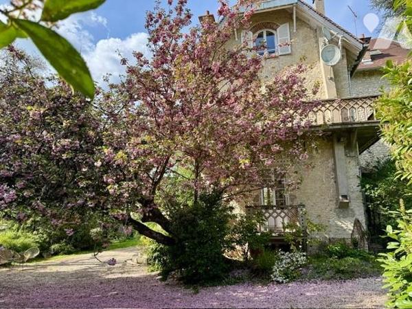 Maison de Maître à Bourron-Marlotte