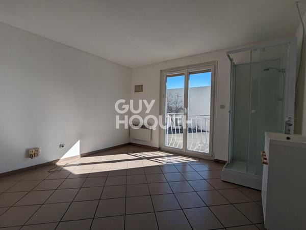 À louer - locaux de 500 m² à Décines-Charpieu