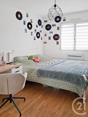 Appartement T4 à vendre  4 pièces - 79,69 m2 VANNES - 56