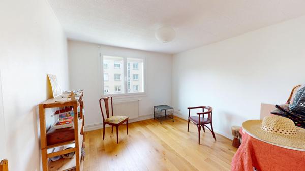 Appartement Montreuil 2-3 pièce(s) 44,84 m2