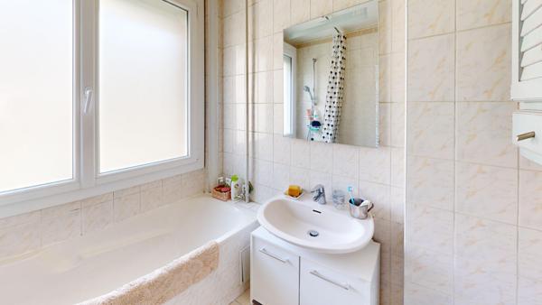 Appartement Montreuil 2-3 pièce(s) 44,84 m2