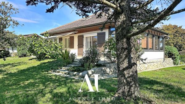 Maison traditionnelle T6 - 178 m²/361 m² - 5 Chambres - Terrasses - Vue Bassin Jurassien et Salève - Terrain 1252 m² - NEYDENS 74160