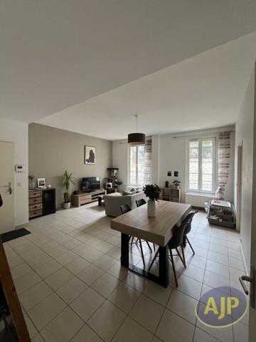 Location appartement Saintes : 832 € - AJP Immobilier Saintes