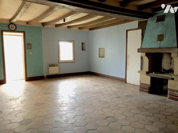 Secteur LOUAILLES : Fermette comprenant 2 logements