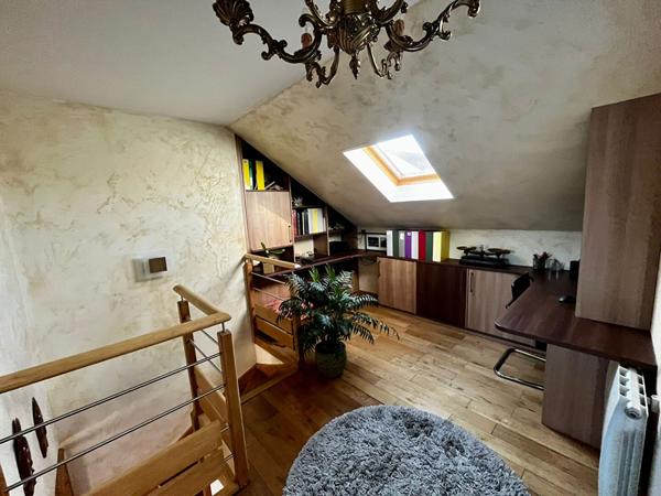 HAUTE MITRIE - A vendre - Bel appartement en duplex au dernier étage d'une petite copropriété récente - 3 chb - Garage en sous-sol