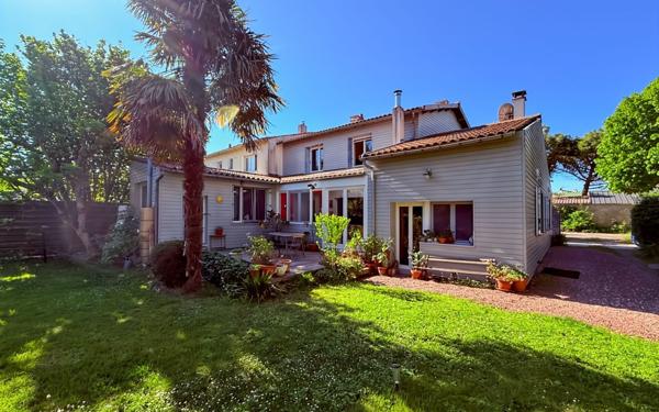 Maison à vendre    6 pièces •  Dompierre-sur-Mer