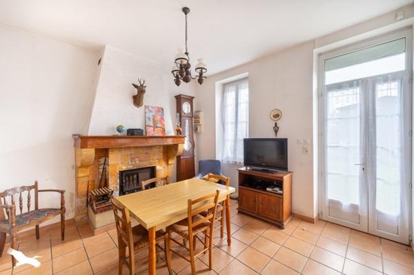 Maison à vendre |  Salles |  6 pièces | 160 m²