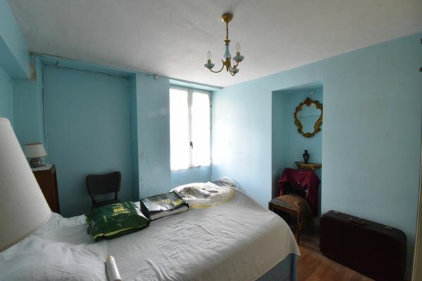 Maison à vendre    2 pièces • 66 m2 Dampierre-sous-Bouhy