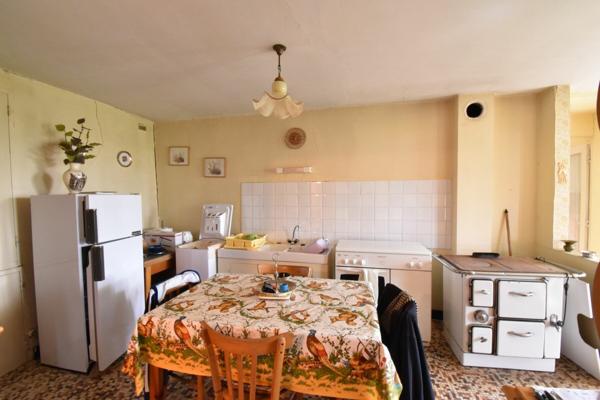 Maison à vendre    2 pièces • 66 m2 Dampierre-sous-Bouhy