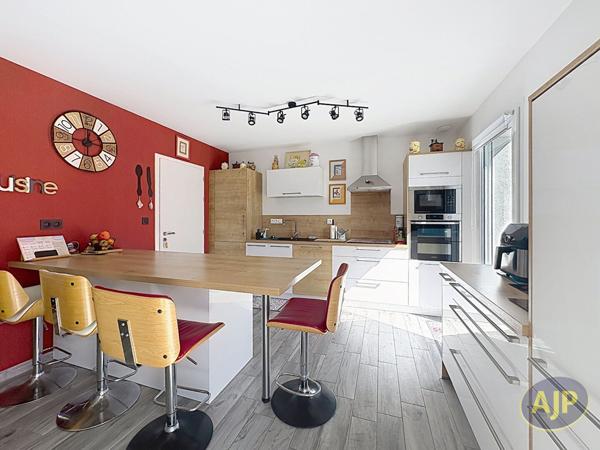 Vente maison Sallertaine : 336 000 € - AJP Immobilier Challans