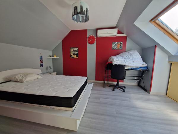 4ch Montfort le Gesnois 2x garage 2000m2 terrain