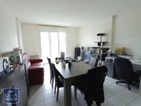 Appartement à louer 2 pièces 39.64m² Issoire (63500)