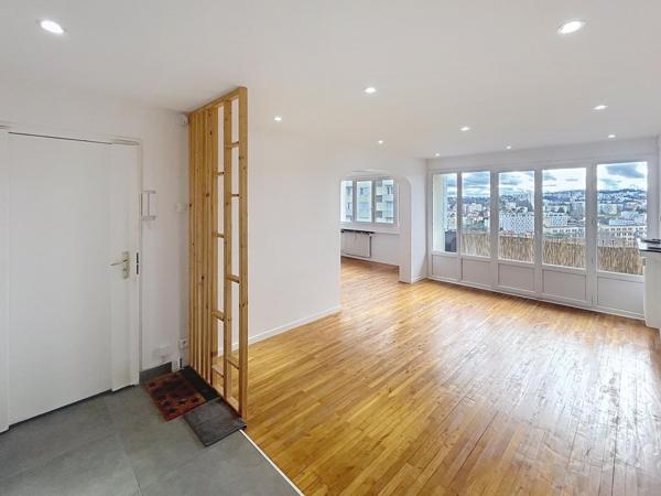 appartement de 68 m2 entièrement rénové en 2021, très lumineux