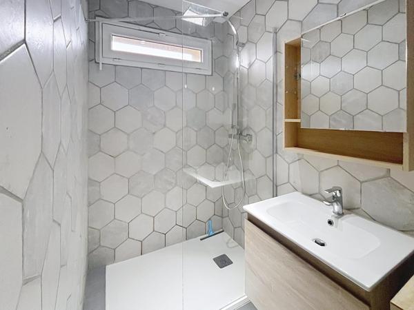 appartement de 68 m2 entièrement rénové en 2021, très lumineux