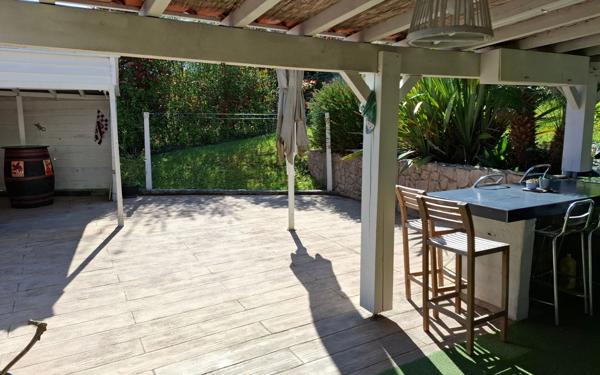 Maison à vendre    6 pièces • 131,05 m2 Mouguerre